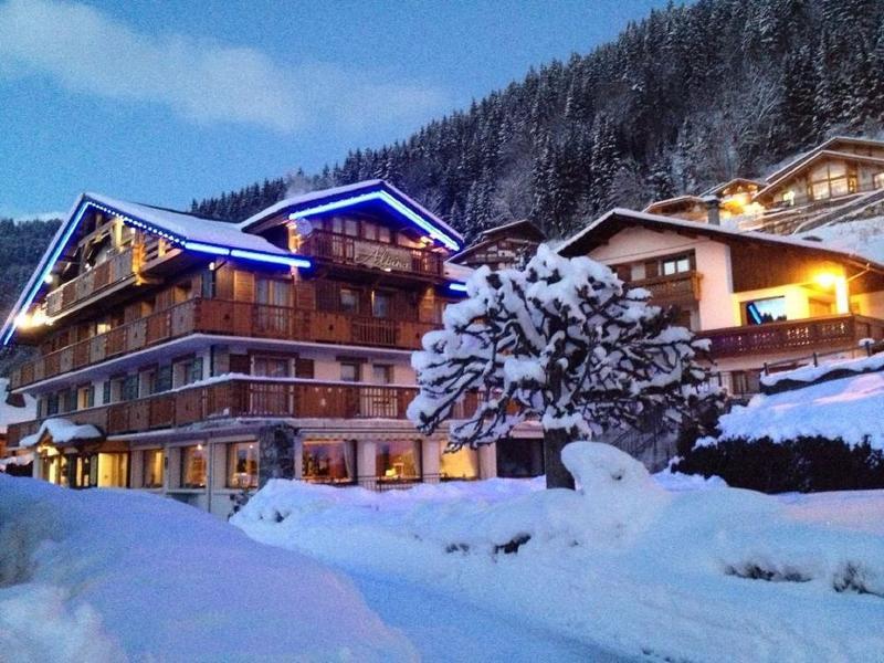 Hotel Alpina Morzine Buitenkant foto